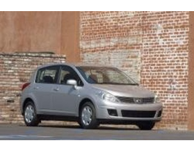Nissan Versa I