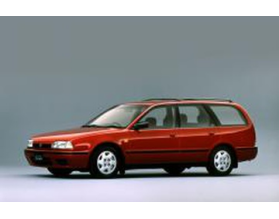 Nissan Avenir I (W10)