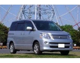 Toyota Noah I