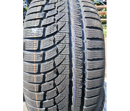 Nokian WR A4 245/45 R18 100V RunFlat