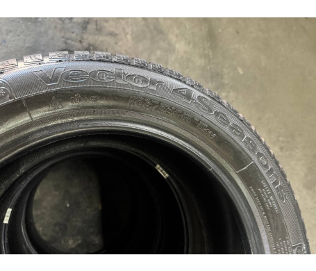 Goodyear Vector 4 Seasons 205/55 R16 94