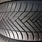 Hankook Kinergy 4S2 H750 245/40 R19