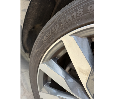 Kumho Majesty 9 Solus TA91 245/40 R18 97W