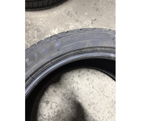 Michelin Pilot Alpin 5 225/45 R18 95H