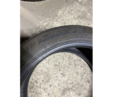 Michelin Pilot Sport 4 245/45 R20 99Y RunFlat