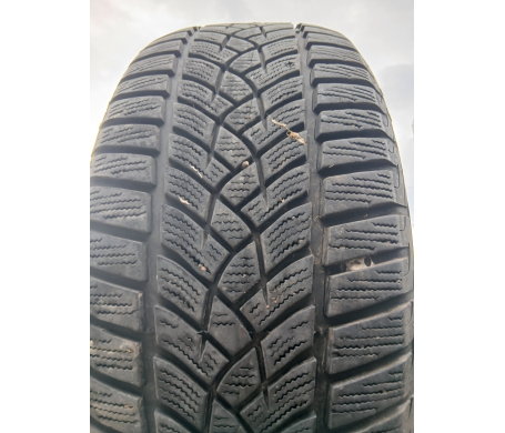 Goodyear UltraGrip Performance 225/55 R17 97H