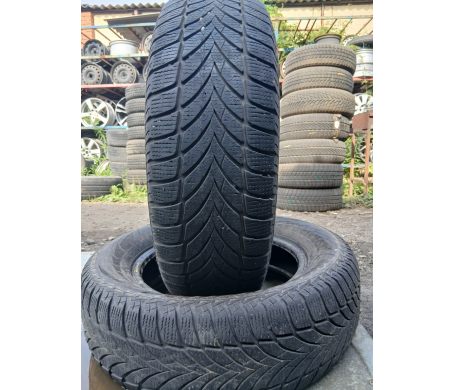 Goodyear UltraGrip Ice 2 215/65 R16 98T