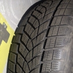 Goodyear UltraGrip Performance Gen-1 235/60 R18 107H