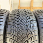 Bridgestone Blizzak LM005 255/50 R20 Bridgestone Blizzak LM005 255/50 R20