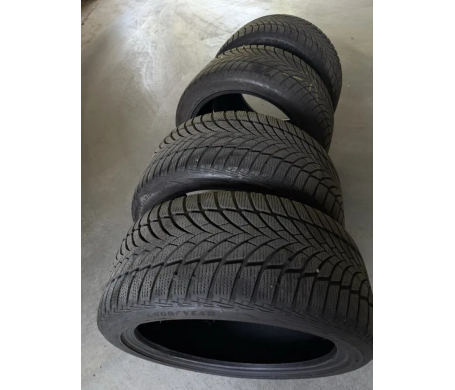 Goodyear UltraGrip Ice 2 245/40 R18
