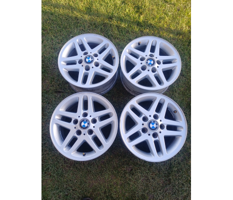 R15 W5 PCD 5/120 DIA65 ET42