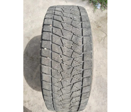 Bridgestone Blizzak 6 215/65 R16