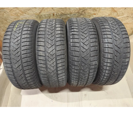 Pirelli Carrier 215/60 R16