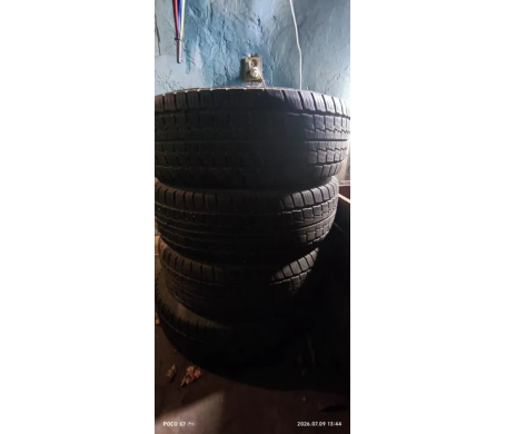Hankook Winter I*Cept Evo 2 SUV W320A 225/75 R15