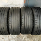 Michelin Agilis 61 215/55 R17