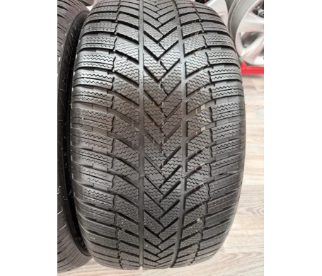 Bridgestone Blizzak LM005 285/45 R20