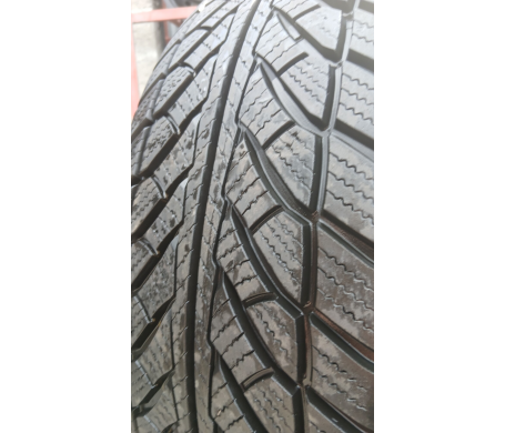 Goodyear UltraGrip Performance 2 255/50 R21 106H RunFlat