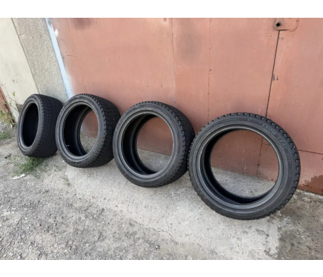 Cst SNOW TRAC SCP 01 235/45 R18