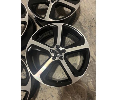 Audi oem R20 W8.5 PCD 5/112 DIA66.5 ET33