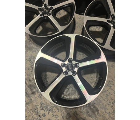 Audi oem R20 W8.5 PCD 5/112 DIA66.5 ET33