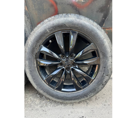 Kia oem R18 W7.5 PCD 5/114.3 DIA67.1 ET46