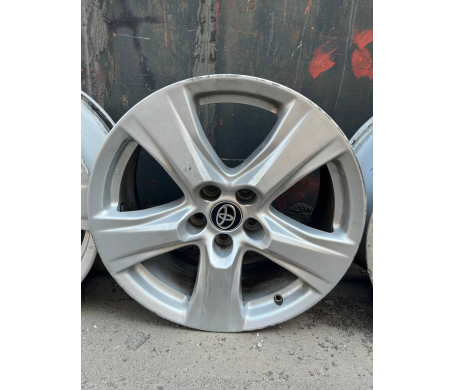 Toyota oem R18 W8 PCD 5/114.3 DIA60.1 ET35