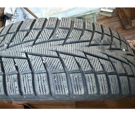 Hankook Winter I*Cept Evo3 X W330A 225 R17