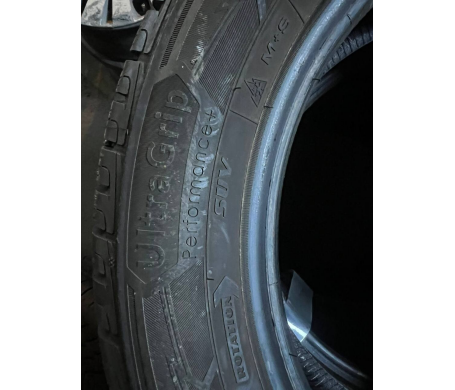 Goodyear Cargo UltraGrip 215/60 R17 96H