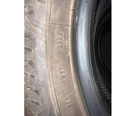 Goodyear Cargo UltraGrip 215/60 R17 96H