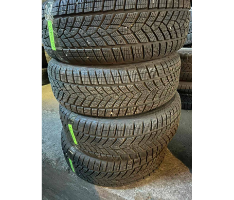 Goodyear Cargo UltraGrip 215/60 R17 96H