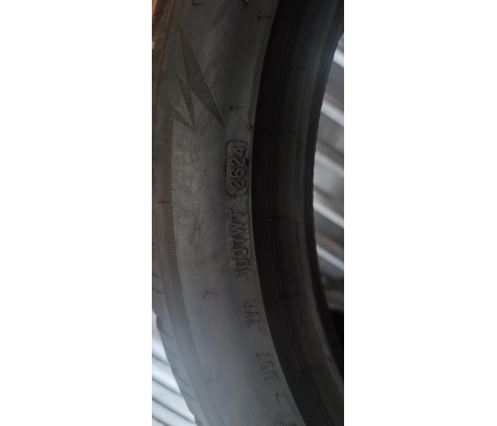 Bridgestone Blizzak LM005 255/45 R20 101T