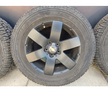 Michelin Latitude Cross 235/65 R17