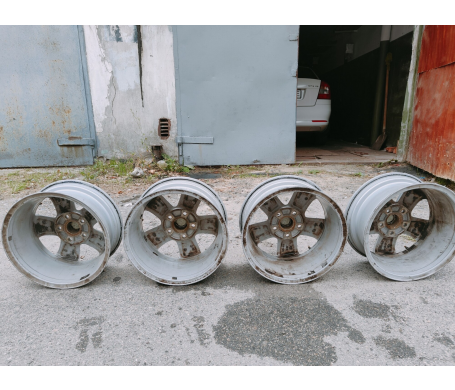 Skoda oem R15 W6 PCD 5/112 DIA57.1 ET50