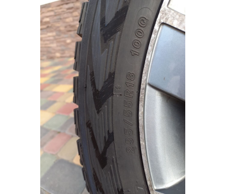 Yokohama ADVAN dB V552 7.5/55 R18 100