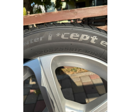 Hankook Winter i*cept evo2 W320C SUV 205/55 R17