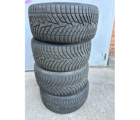 Yokohama BluEarth*Winter V905 295/30 R22 V
