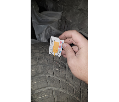 Bridgestone Blizzak LM005 215/65 R16 102H