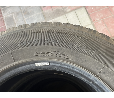 Goodyear Wrangler HP All Weather 245/65 R17