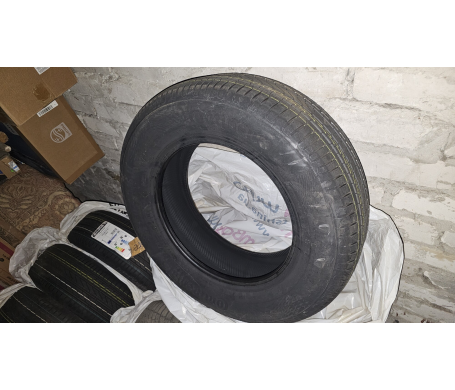 Continental UltraContact 215/65 R16 98H