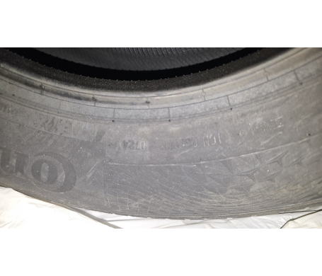 Continental UltraContact 215/65 R16 98H