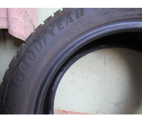 Goodyear UltraGrip Ice 2 215/55 R17 98T