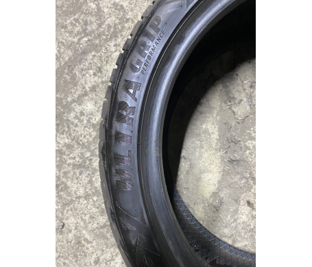 Goodyear UltraGrip 8 Performance 225/45 R18 95V