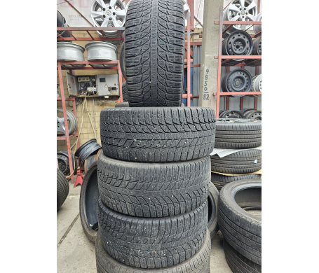 Triangle PL01 235/40 R18 95R