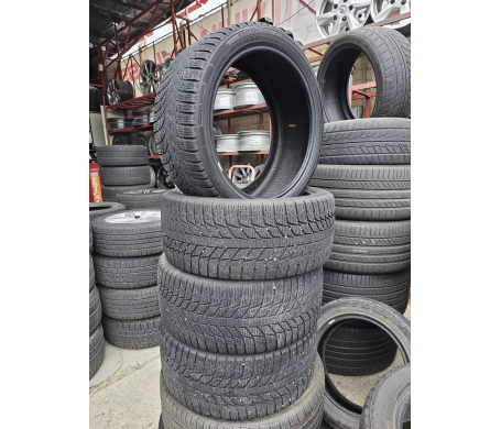 Triangle PL01 235/40 R18 95R