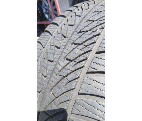 Goodyear UltraGrip 8 Performance 285/45 R20 112V