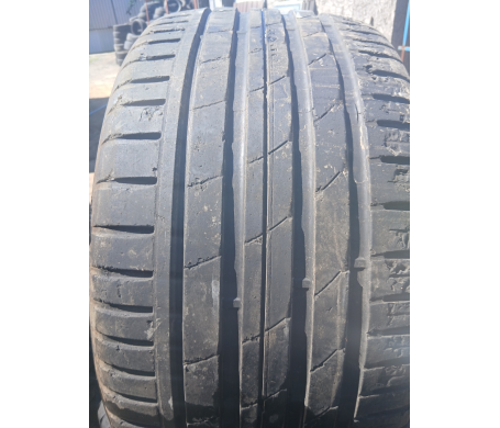 Nokian Hakka Black 295/30 R22 103Y