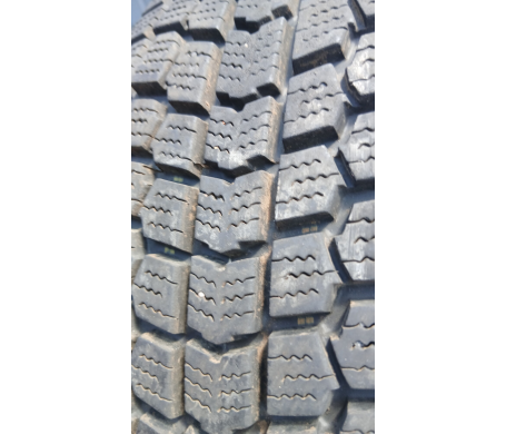 Bridgestone WT-11 185/55 R15 81H
