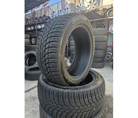 Lassa Snoways 4 245/45 R17 99V
