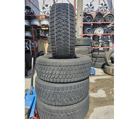Bridgestone Blizzak DM-V2 245/60 R18 105S