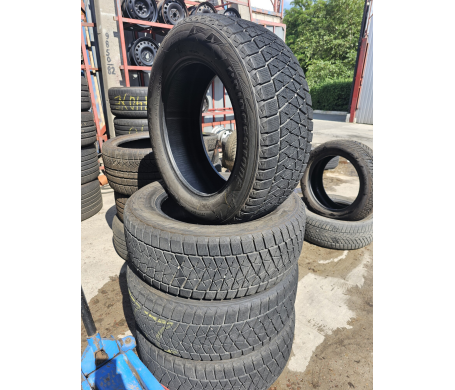 Bridgestone Blizzak DM-V2 245/60 R18 105S